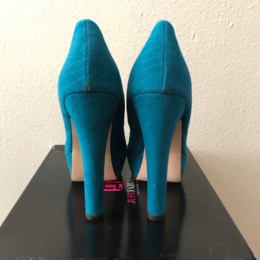 Heels - Picture 3 of 4